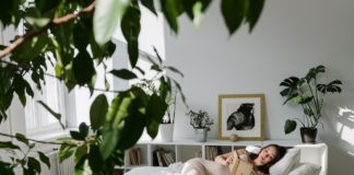 Tips and postures for sleeping during pregnancy