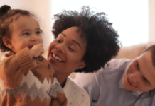 ¡Haz reír y divertir a tu bebé! Consejos para momentos llenos de risas y diversión