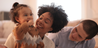 Make Your Baby Laugh and Have Fun! Tips for Moments Full of Laughter and Entertainment