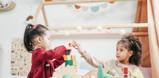 Parenting with Love: How to Set Healthy Boundaries and Teach Children Self-Regulation